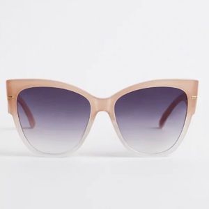 🆕 Blush Cat Eye Sunglasses With Smoke Lens NWT Torrid New!